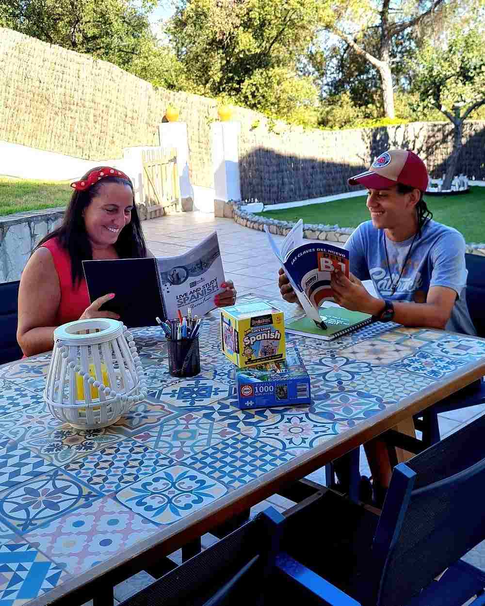 A DELE preparation lesson taking place outdoors