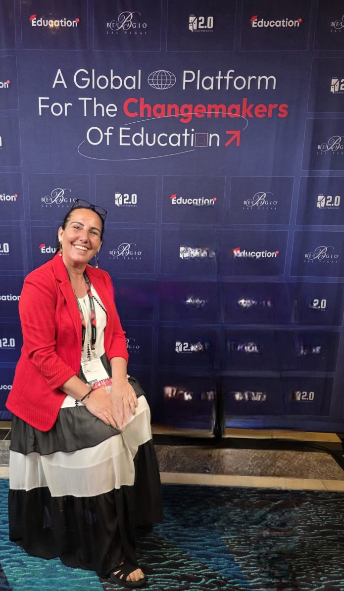 Mónica at the Education 2.0 Conference in Las Vegas